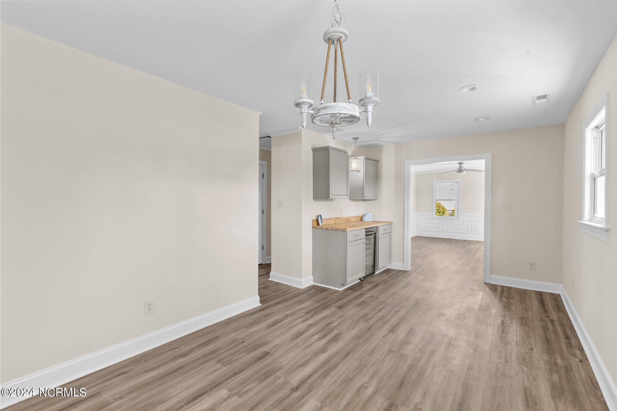 202 North 1st Avenue New Bern, NC 28560 - Photo 8 of 27 Formal Dining Room and Wet Bar