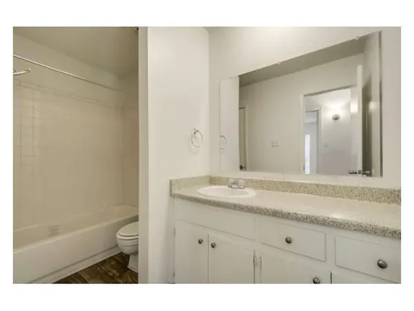 $1,375 | 5009 Copperbend Boulevard, Unit B, Austin, TX 78744