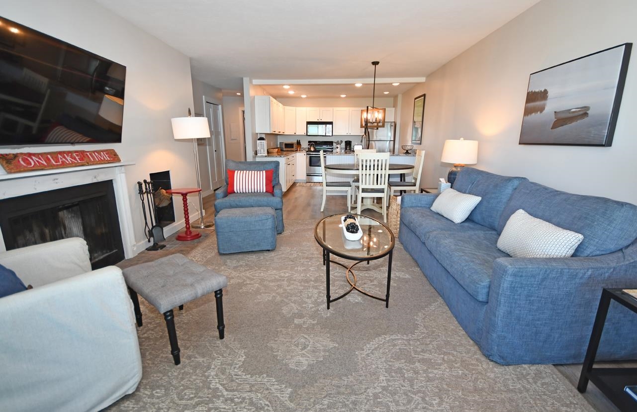 9 Ridge Top Maple City, MI 49664 - Photo 5 of 39