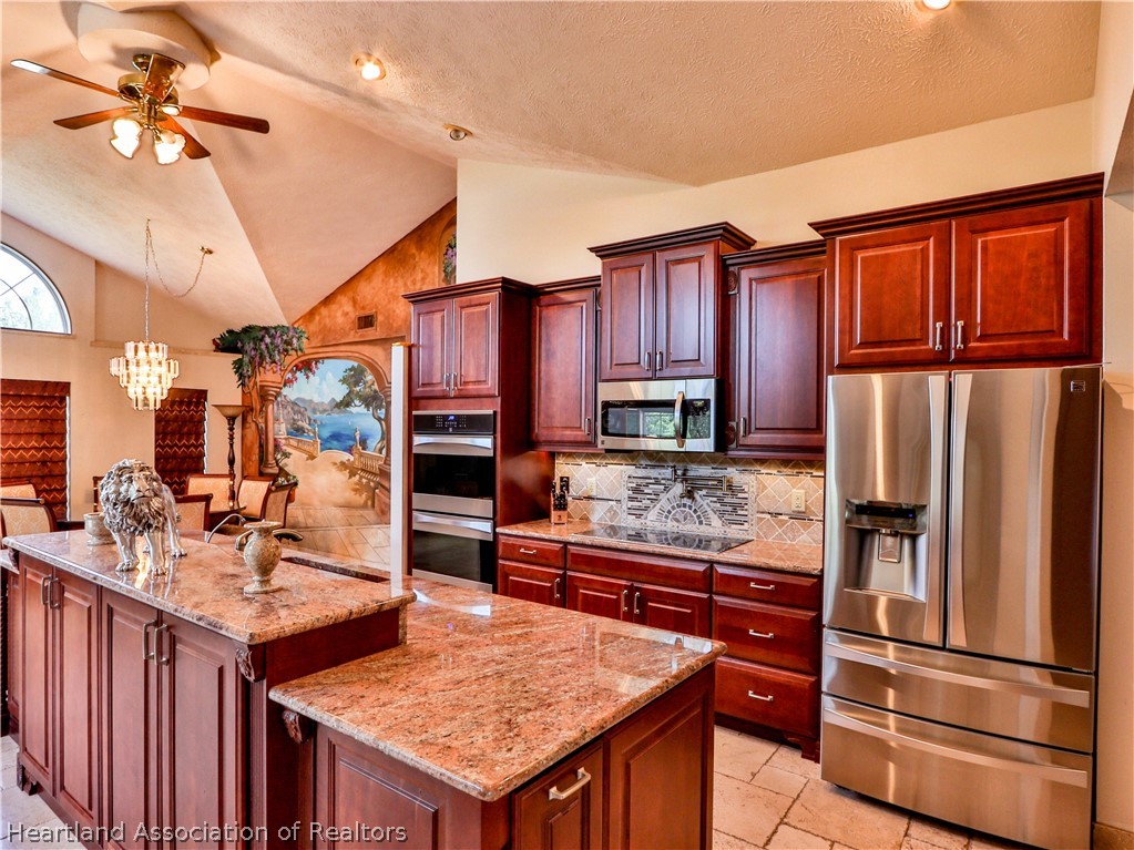 2725 West Charing Road Avon Park, FL 33825 - Photo 2 of 27 Gallery Image 2