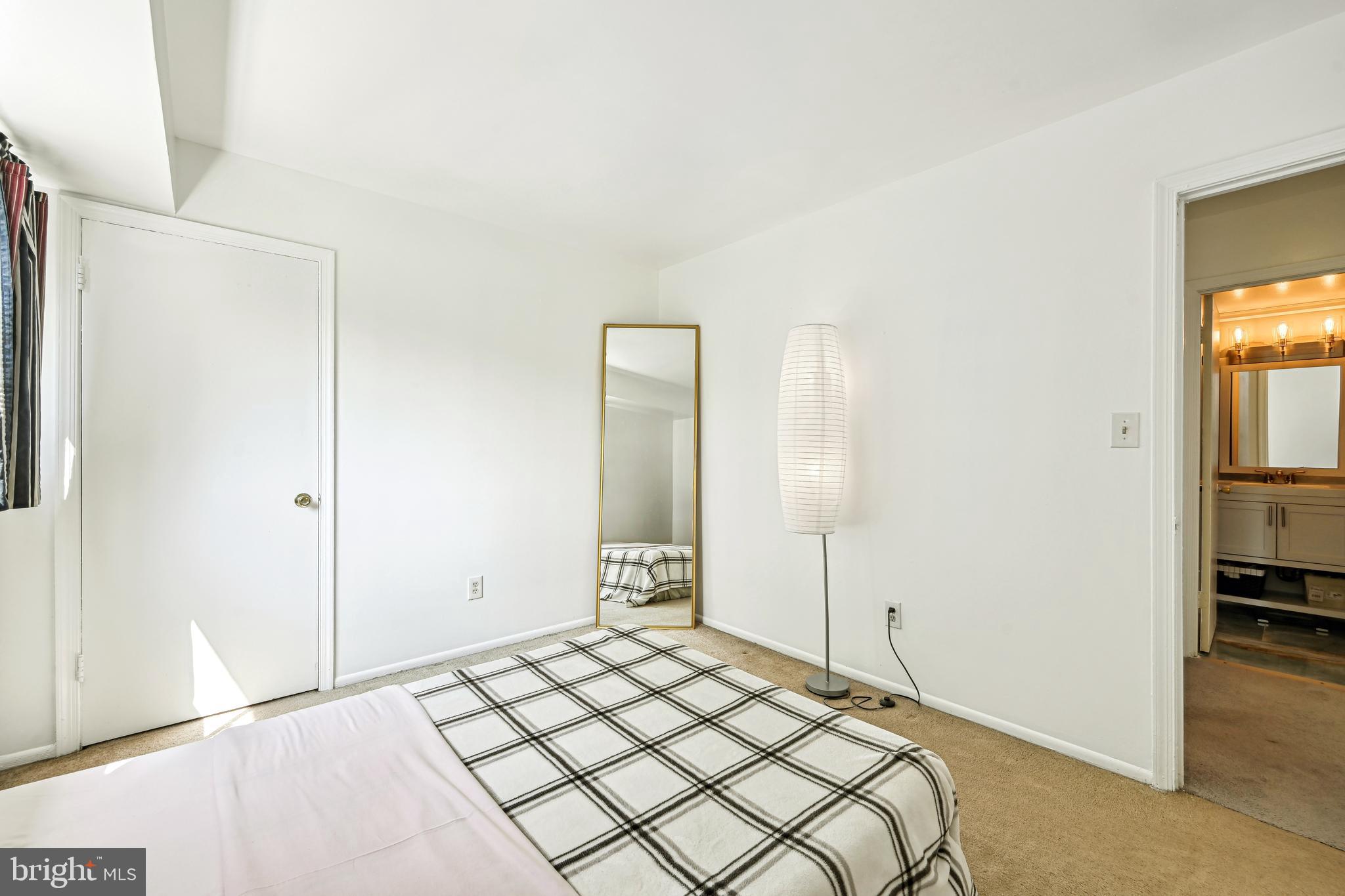 7507 Riverdale Road, Unit 2058 New Carrollton, MD 20784 - Photo 15 of 17 Second Bedroom