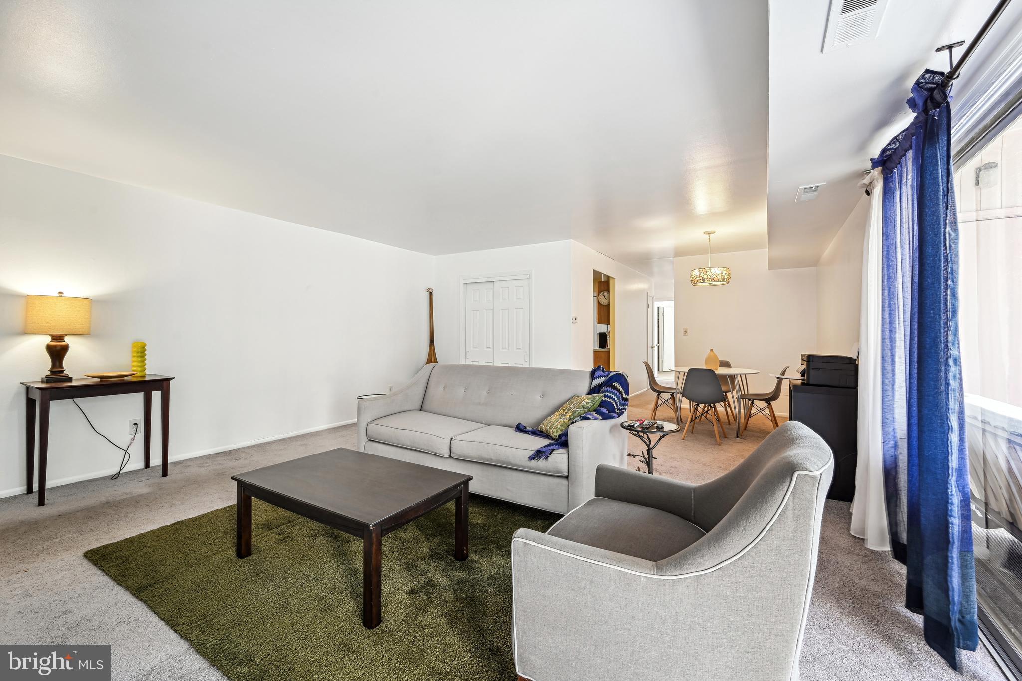 7507 Riverdale Road, Unit 2058 New Carrollton, MD 20784 - Photo 4 of 17 Living Room
