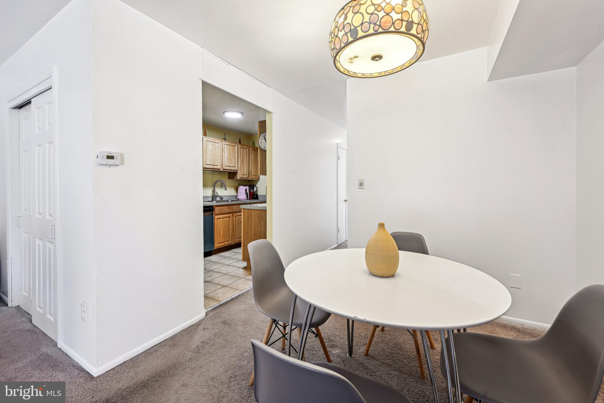 7507 Riverdale Road, Unit 2058 New Carrollton, MD 20784 - Photo 5 of 17 Dining Area