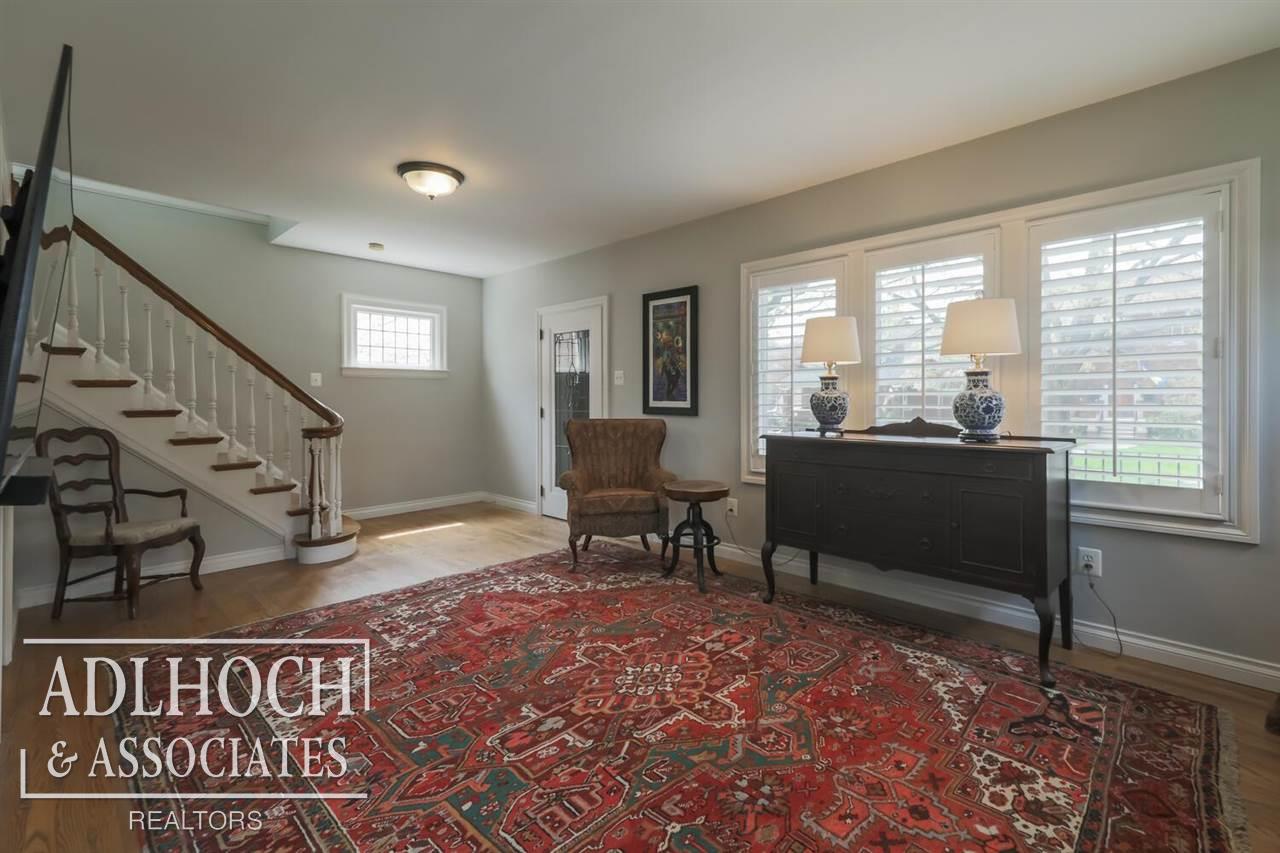 460 Fisher Road Grosse Pointe Farms, MI 48230 - Photo 10 of 22