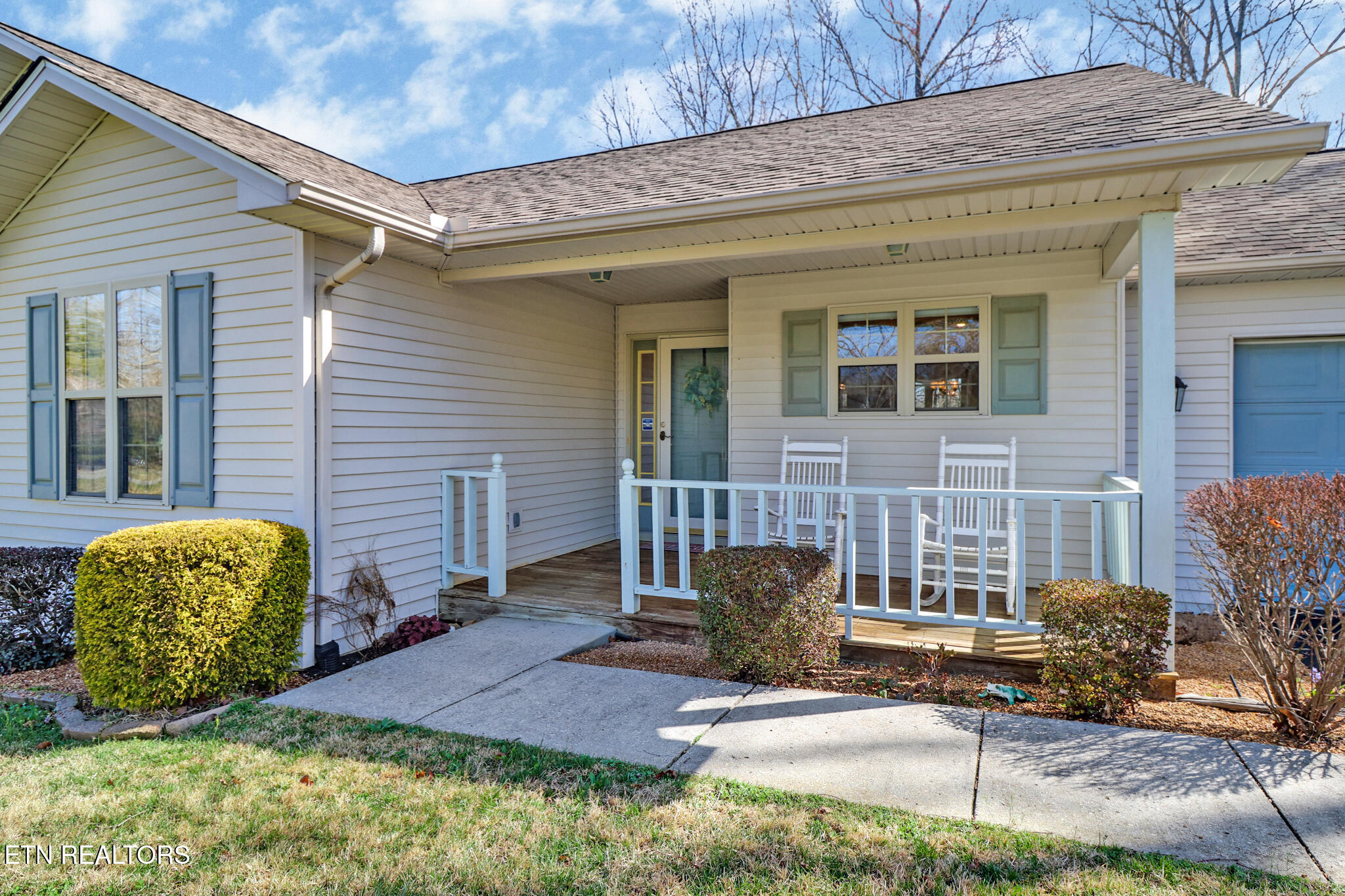 82 Scott Creek Road Crossville, TN 38571 - Photo 5 of 43 front