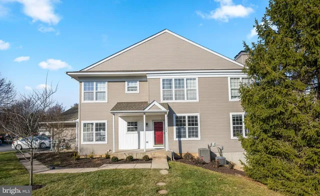 $455,000 | 156 Jeffords Court, Unit 1201, Phoenixville, PA 19460