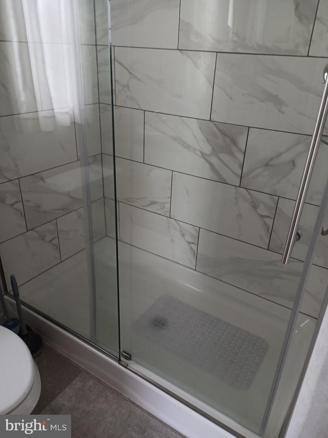 1405 Farrell Avenue, Unit 325 Cherry Hill, NJ 08002 - Photo 11 of 15 a bathroom with a shower