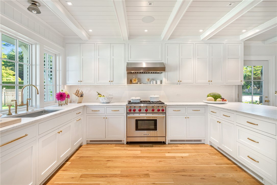 11 Chachapacasset Road Barrington, RI 02806 - Photo 11 of 31