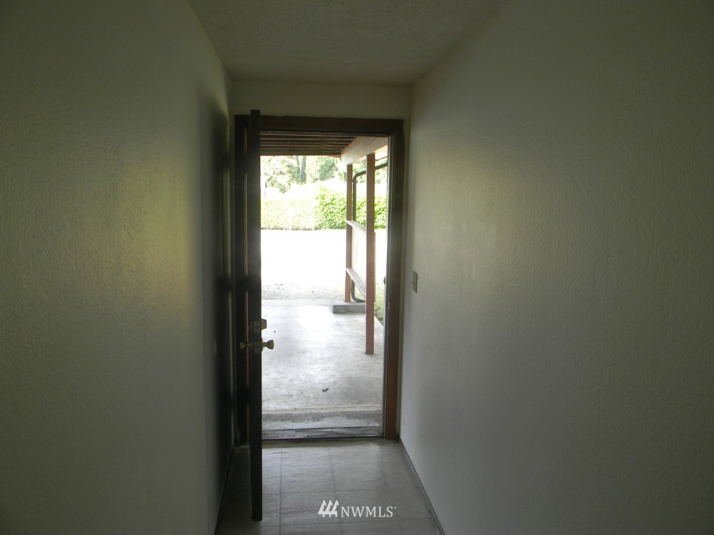 513 Roe Street Steilacoom, WA 98388 - Photo 14 of 14 a view of an front door
