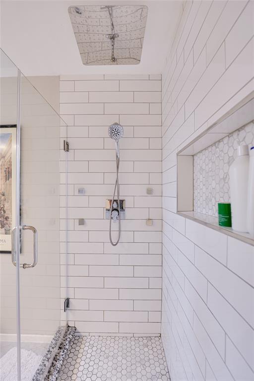 54 Legend Road Benbrook, TX 76132 - Photo 14 of 23 a bathroom with a shower