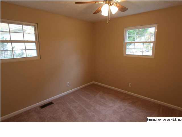 920 Carson Lane Jacksonville, AL 36265 - Photo 9 of 17
