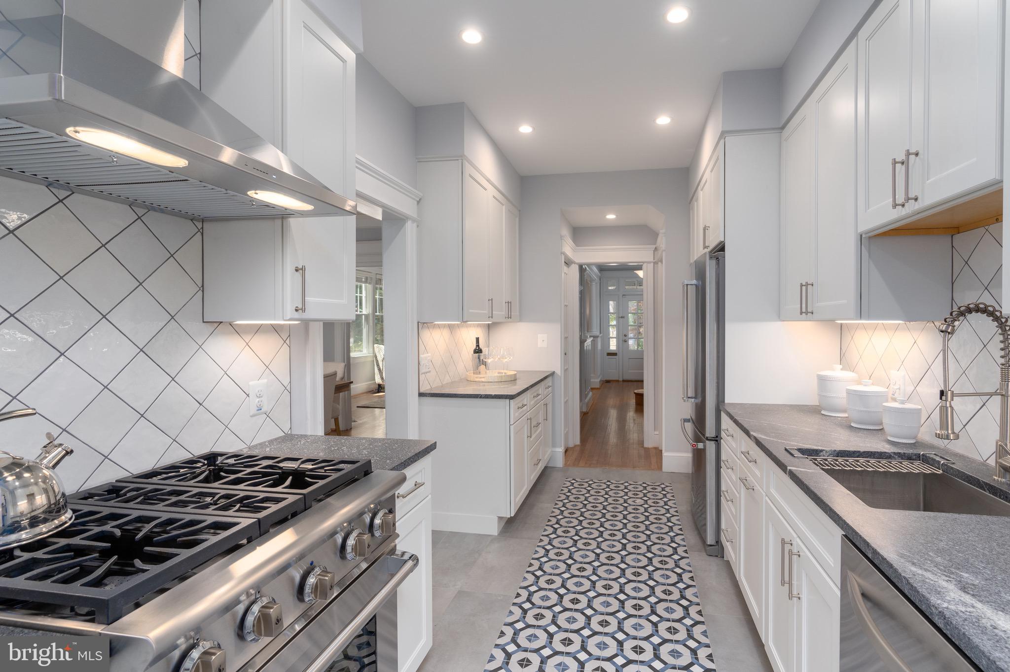 2026 Klingle Road Northwest Washington, DC 20010 - Photo 13 of 52 Kitchen