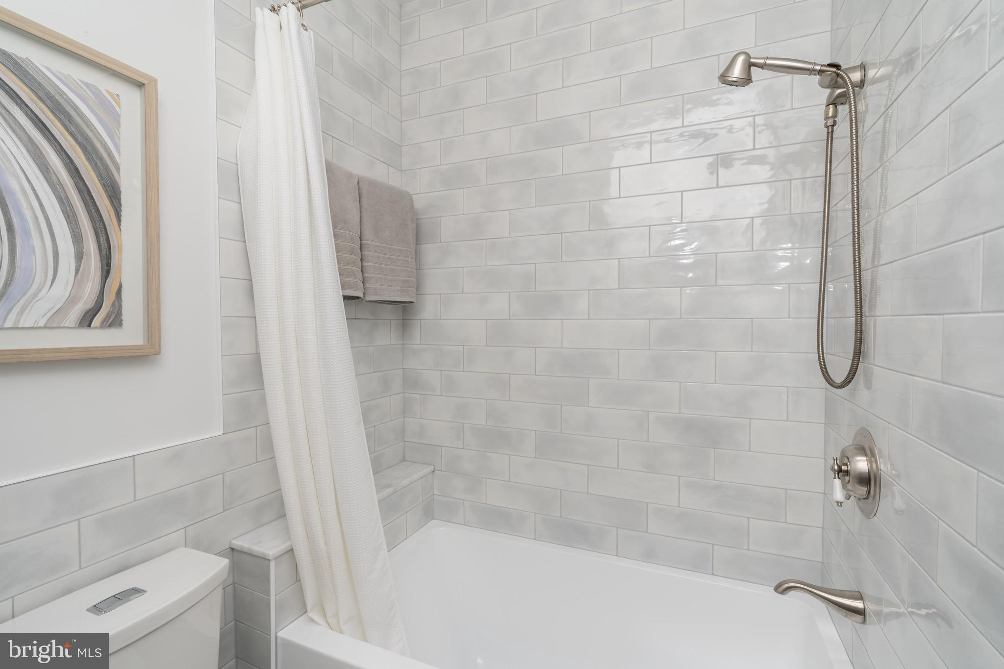 2026 Klingle Road Northwest Washington, DC 20010 - Photo 30 of 52 Full bathroom