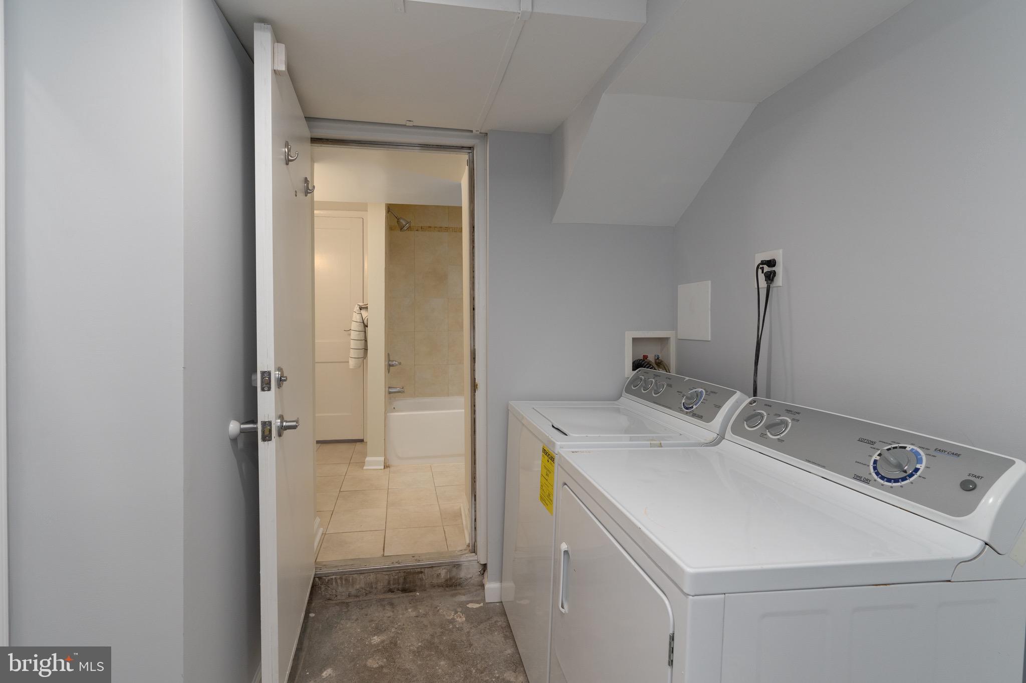 2026 Klingle Road Northwest Washington, DC 20010 - Photo 43 of 52 Laundry