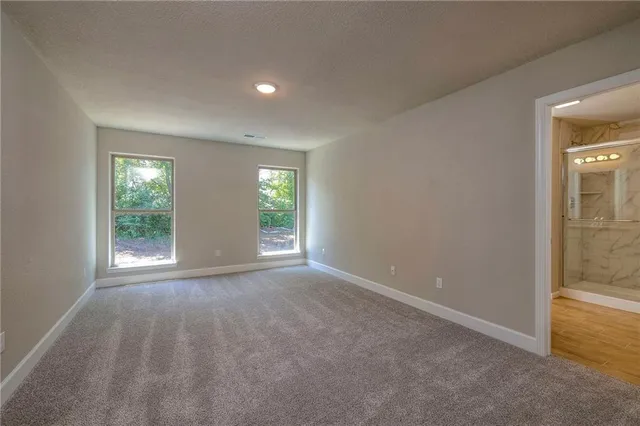 $439,725 | 25481 West 84th Street, Lenexa, KS 66227