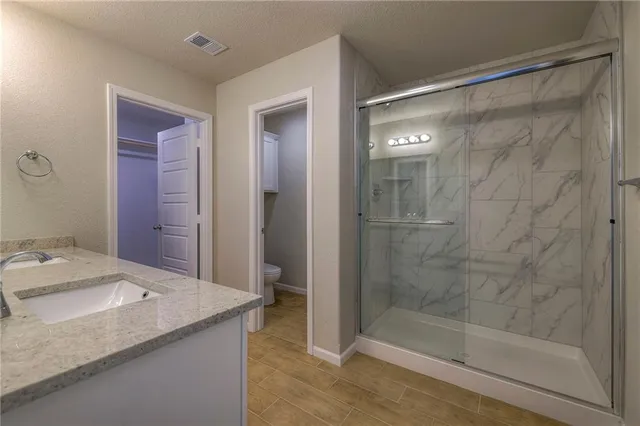 $439,725 | 25481 West 84th Street, Lenexa, KS 66227