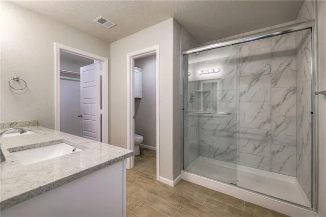 $439,725 | 25481 West 84th Street, Lenexa, KS 66227