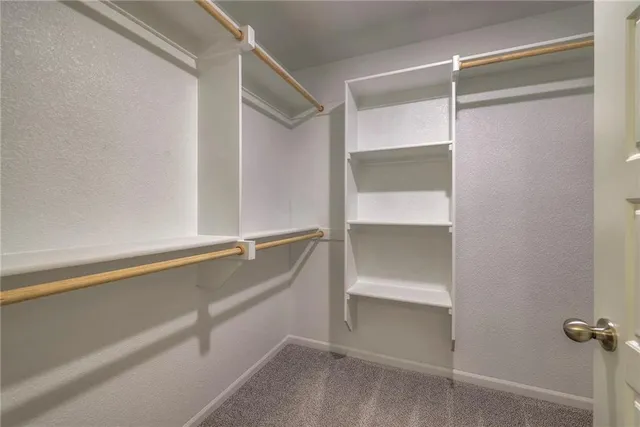 $439,725 | 25481 West 84th Street, Lenexa, KS 66227