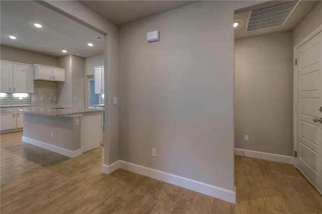 $439,725 | 25481 West 84th Street, Lenexa, KS 66227