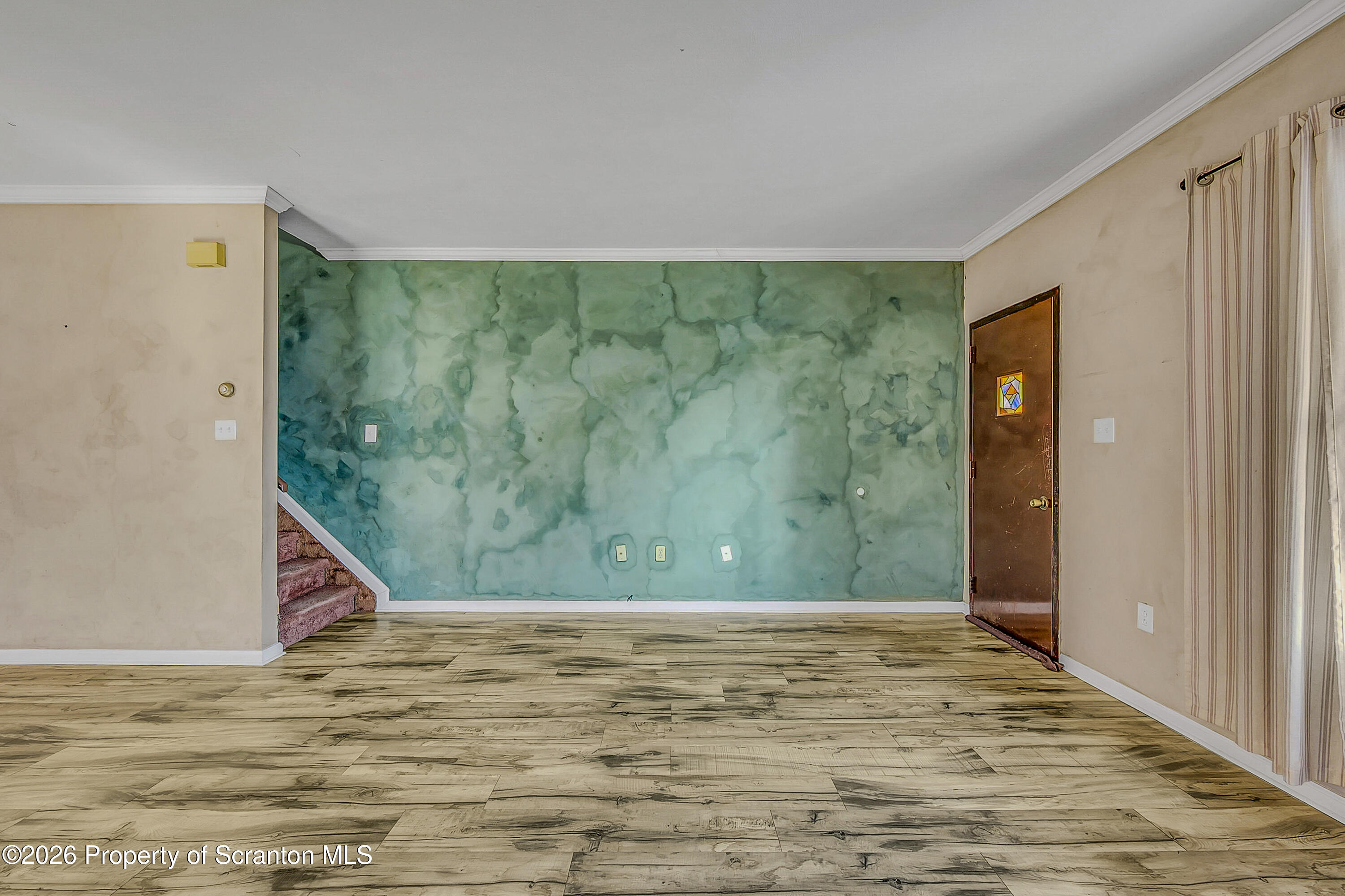 929 Ridge Avenue Scranton, PA 18510 - Photo 11 of 33 a view of a room