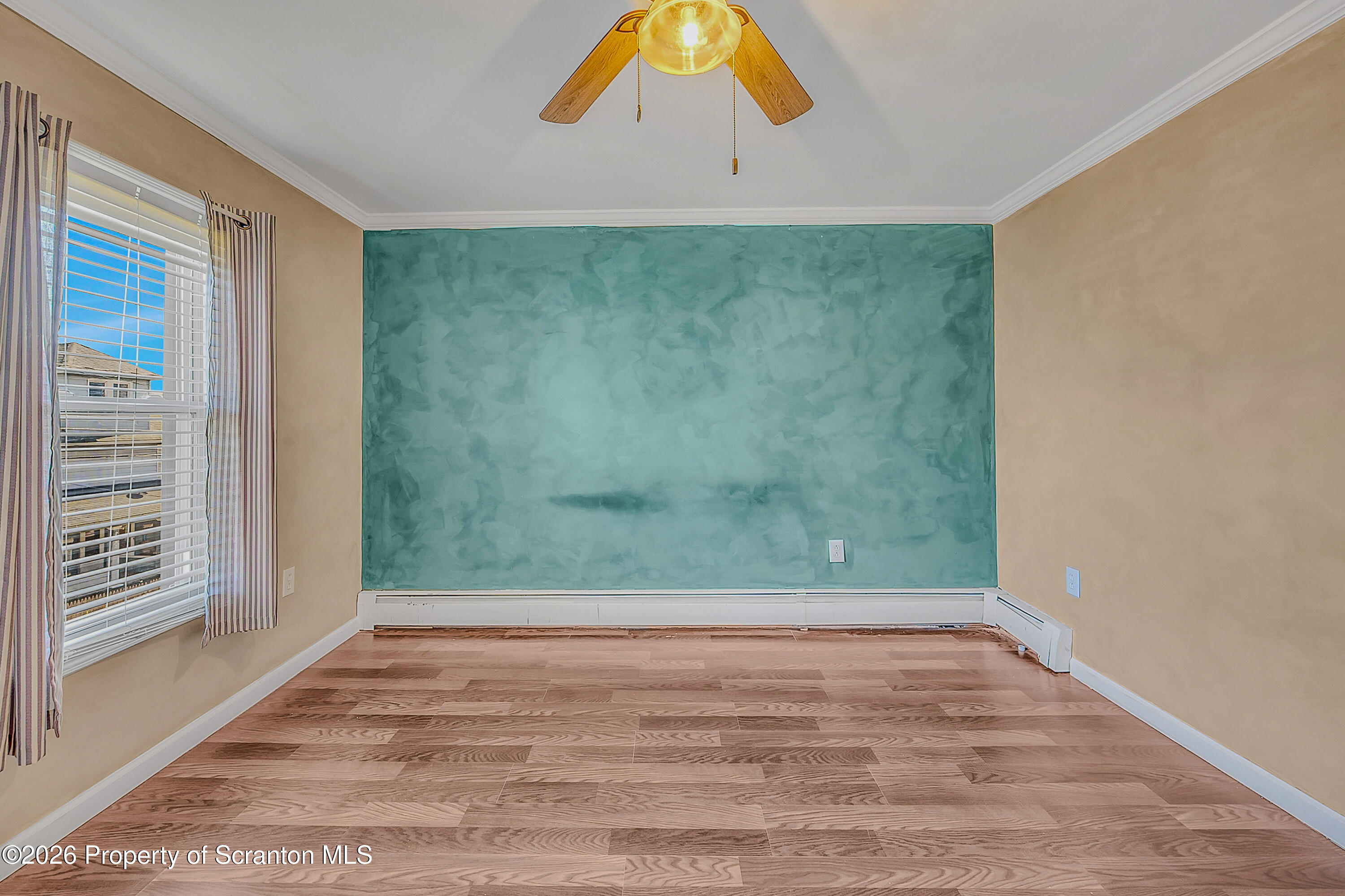 929 Ridge Avenue Scranton, PA 18510 - Photo 20 of 33 a view of room