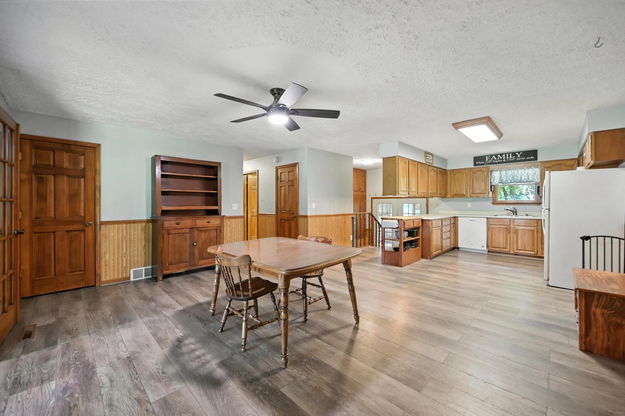 5536 Stauffer Road Morral, OH 43337 - Photo 19 of 56 EAT-IN SPACE