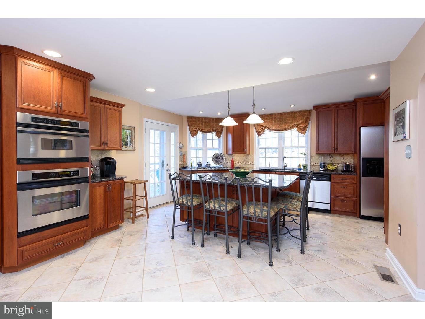 2754 South Kent Road Broomall, PA 19008 - Photo 12 of 24 Kitchen