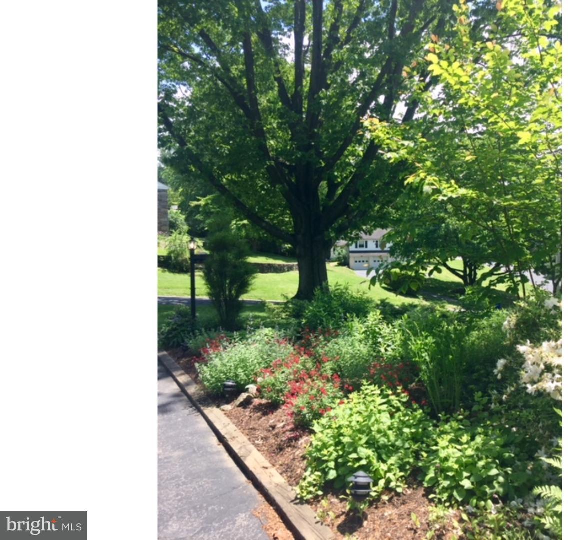2754 South Kent Road Broomall, PA 19008 - Photo 24 of 24 Exterior Side