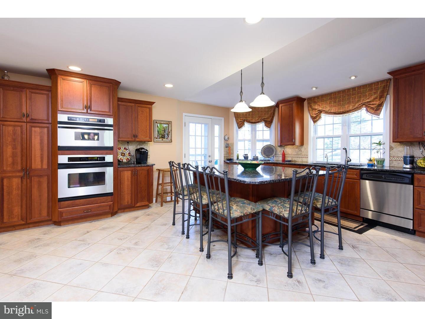 2754 South Kent Road Broomall, PA 19008 - Photo 9 of 24 Kitchen