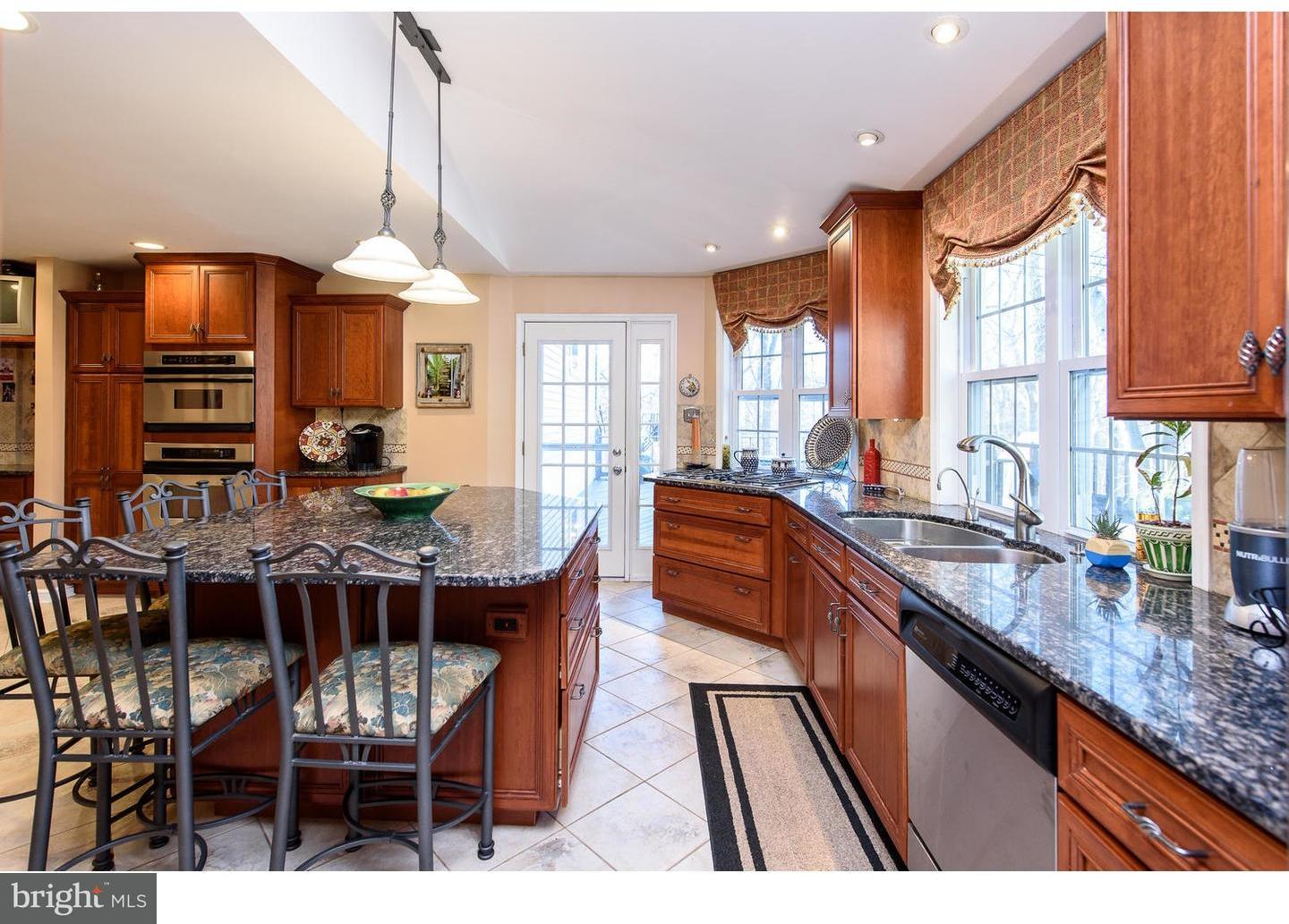 2754 South Kent Road Broomall, PA 19008 - Photo 10 of 24 Kitchen