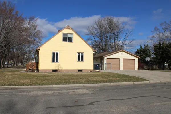 $149,900 | 709 West 6th Street, Morris, MN 56267