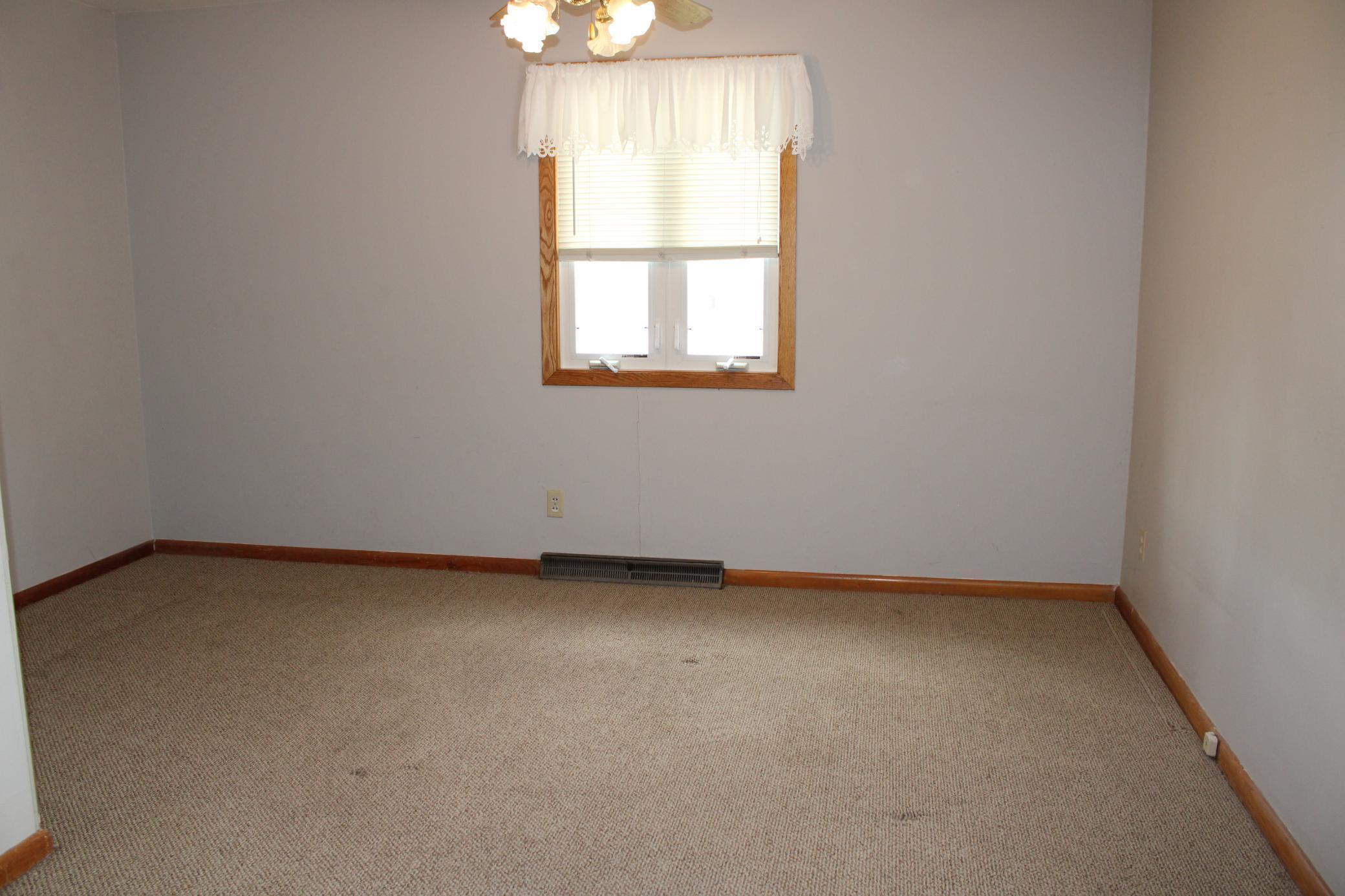 709 West 6th Street Morris, MN 56267 - Photo 28 of 51