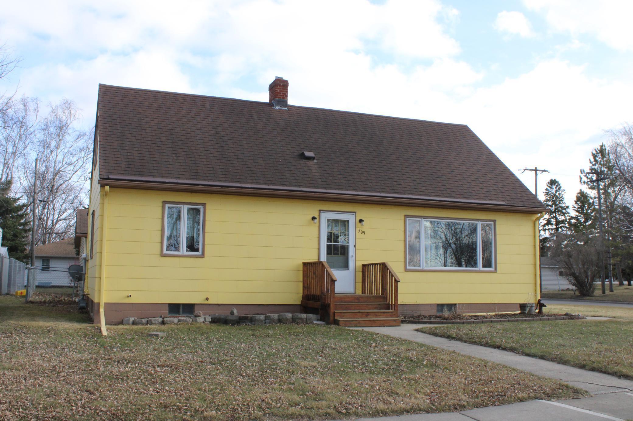 709 West 6th Street Morris, MN 56267 - Photo 4 of 51