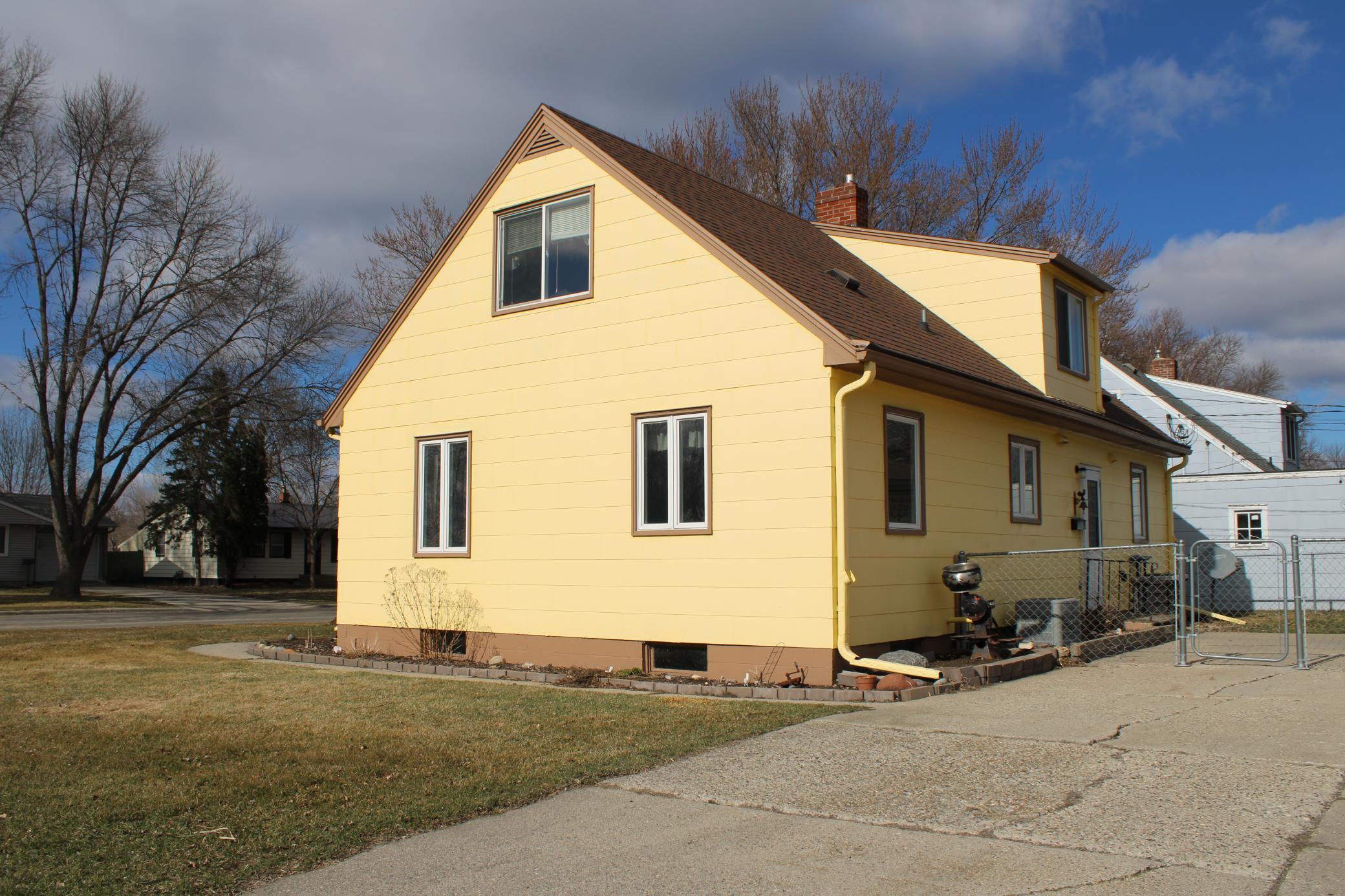 709 West 6th Street Morris, MN 56267 - Photo 5 of 51