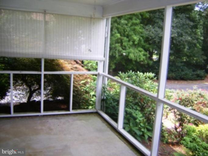 113 Calvert Road Stevensville, MD 21666 - Photo 15 of 25 Screened-in Porch