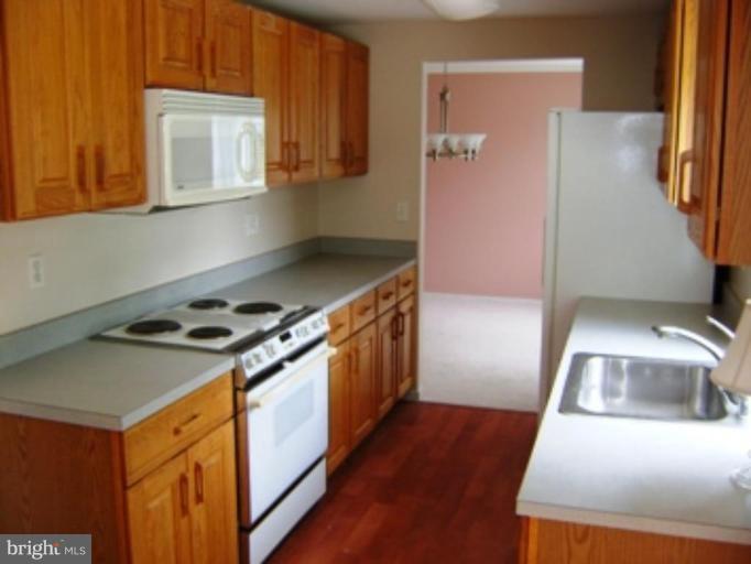 113 Calvert Road Stevensville, MD 21666 - Photo 3 of 25 Kitchen