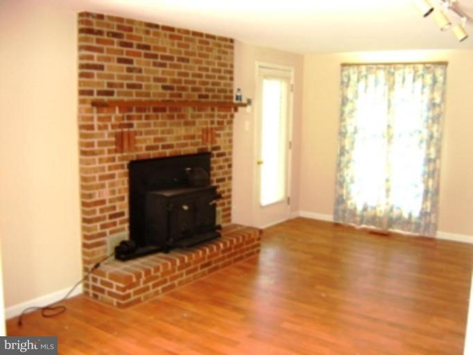113 Calvert Road Stevensville, MD 21666 - Photo 4 of 25 Family Room