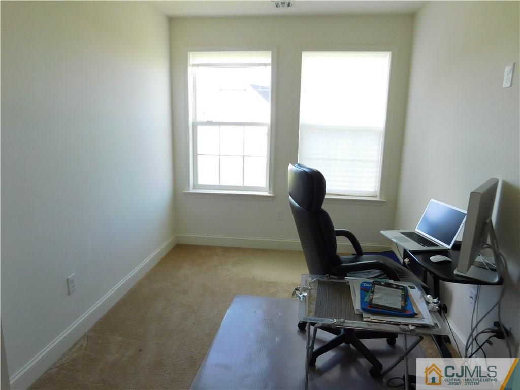 42 Emerald Road Robbinsville, NJ 08691 - Photo 11 of 23 Gallery Image 11