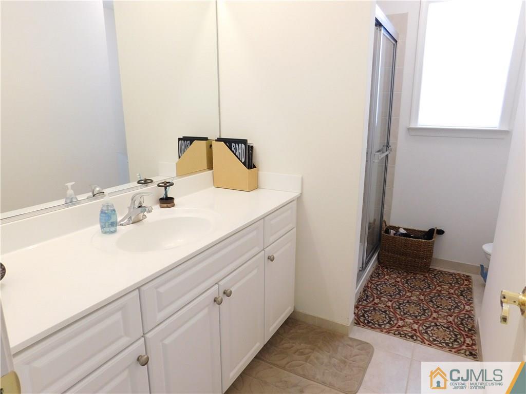 42 Emerald Road Robbinsville, NJ 08691 - Photo 16 of 23 Gallery Image 16