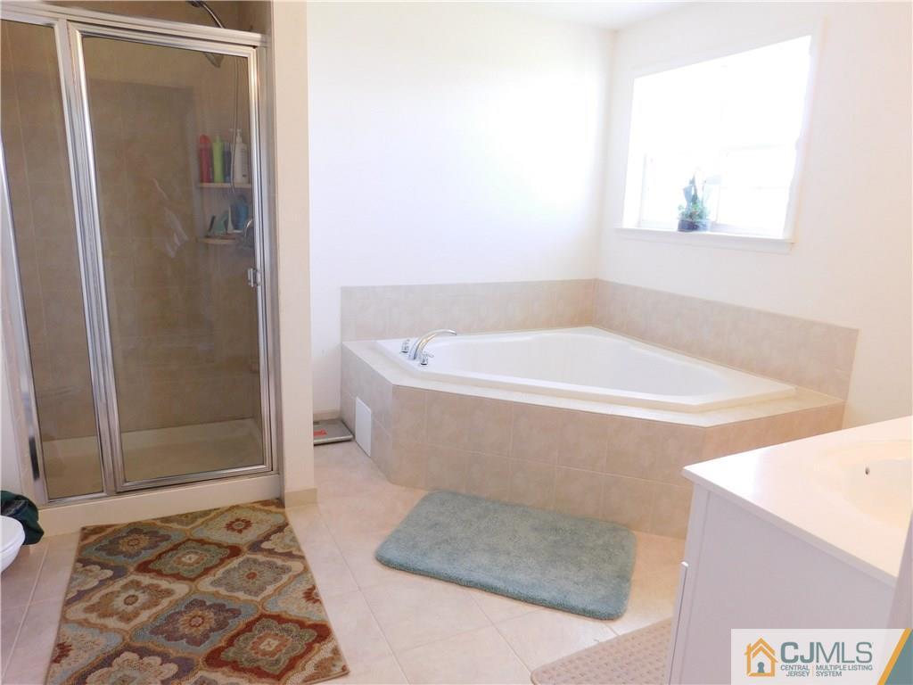 42 Emerald Road Robbinsville, NJ 08691 - Photo 21 of 23 Gallery Image 21