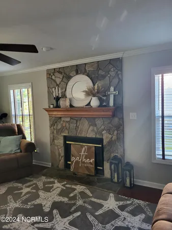 $2,100 | 220 Newport Drive, Jacksonville, NC 28540