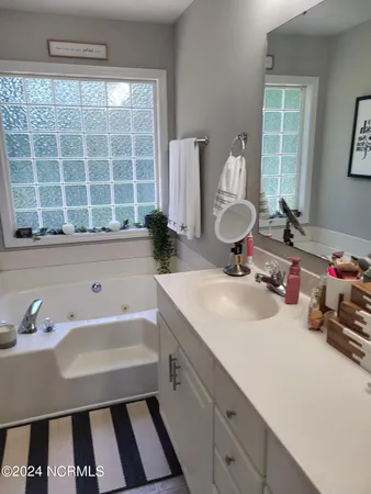 $2,100 | 220 Newport Drive, Jacksonville, NC 28540