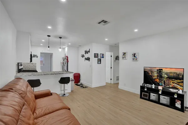 $699,000 | 209 Northeast 9th Street, Pompano Beach, FL 33060