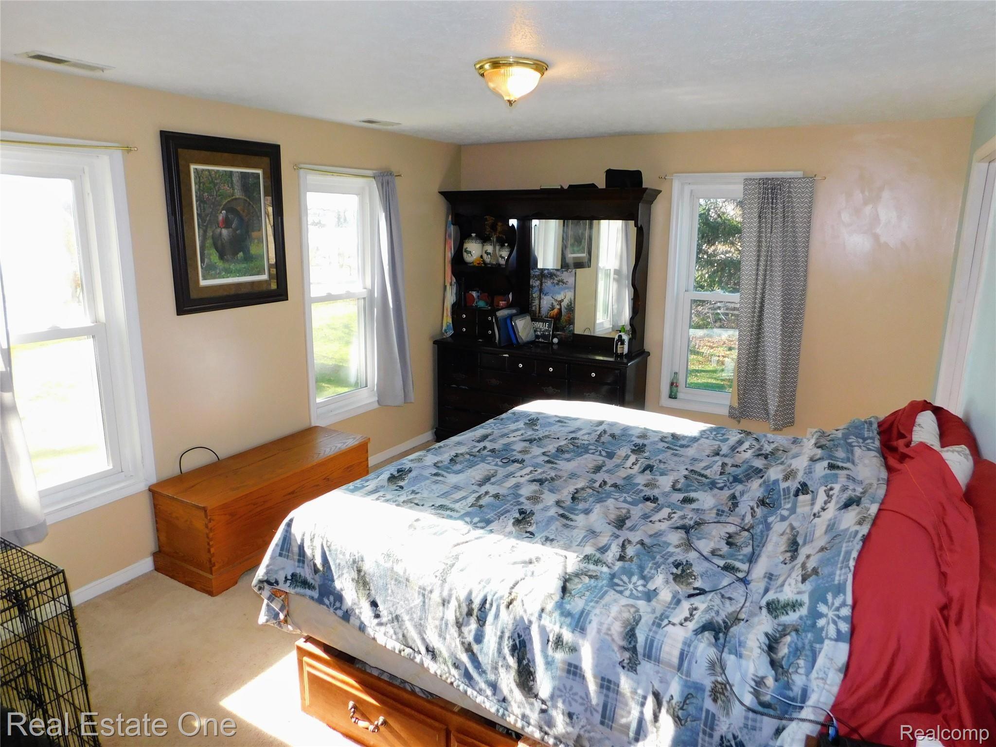 1109 Baseline Road Stockbridge, MI 49285 - Photo 12 of 29 DSCN2225.JPG