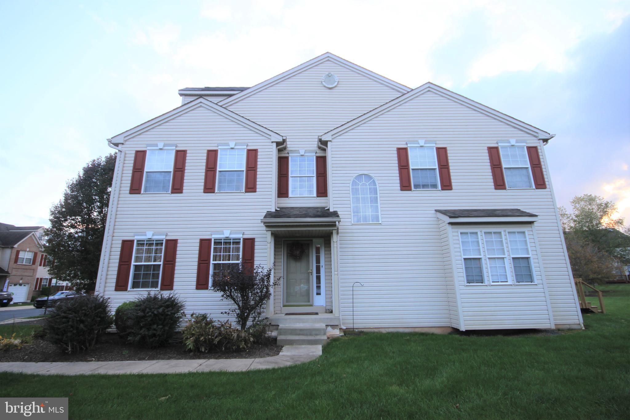 134 Raintree Crossing Hatfield, PA 19440 - Photo 3 of 45 Gallery Image 3