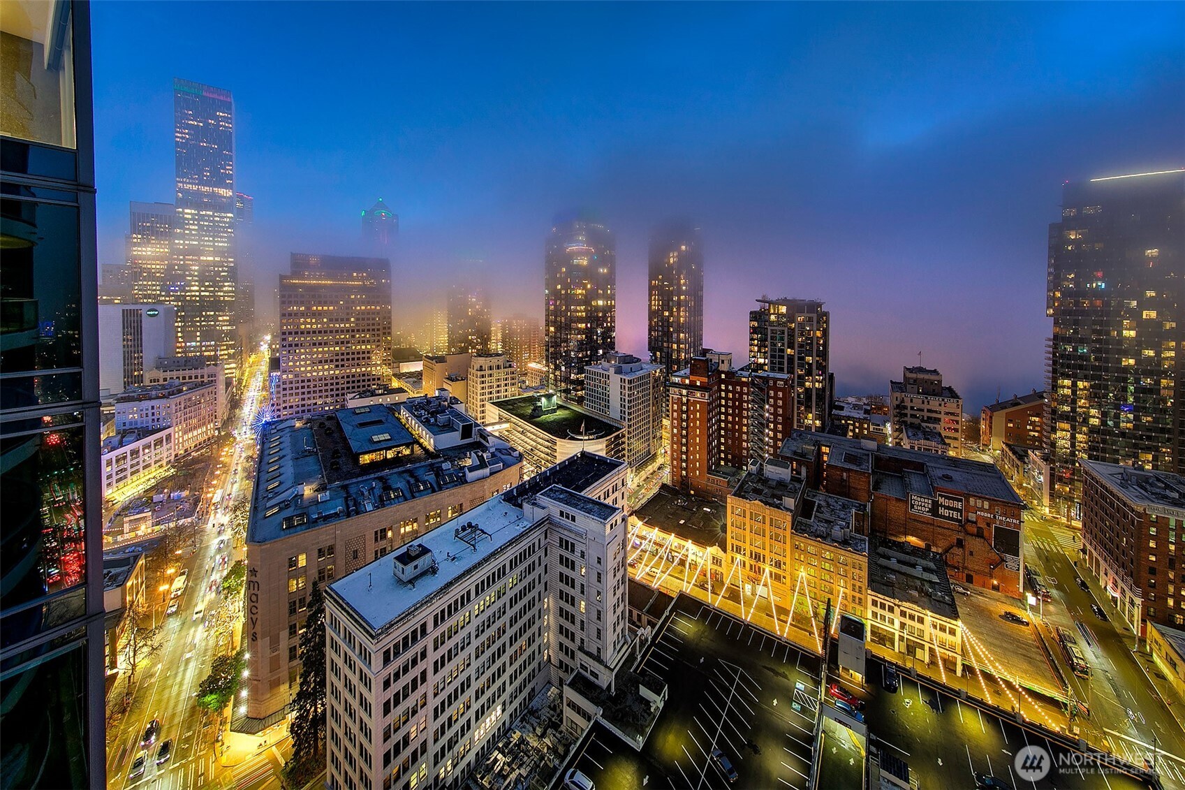 1920 4th Avenue, Unit 2802 Seattle, WA 98101 - Photo 7 of 40 a view of a city