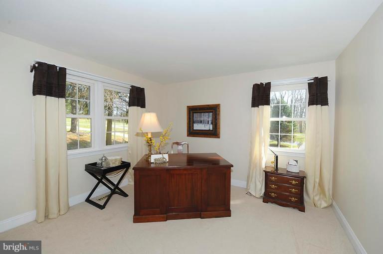 4350 Linthicum Road Dayton, MD 21036 - Photo 11 of 17 Bedroom #1