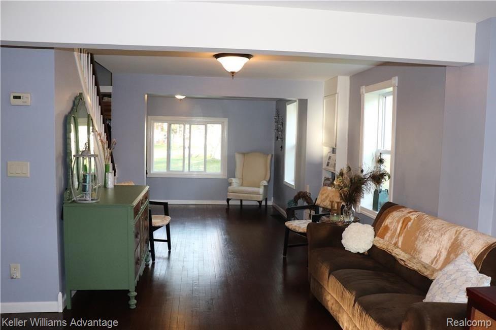 1309 Decker Road Walled Lake, MI 48390 - Photo 5 of 28