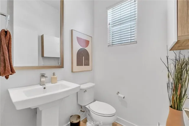 $769,000 | 200 Alamo Court, Long Beach, CA 90802