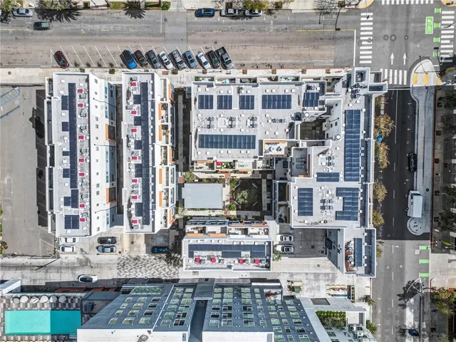 $769,000 | 200 Alamo Court, Long Beach, CA 90802